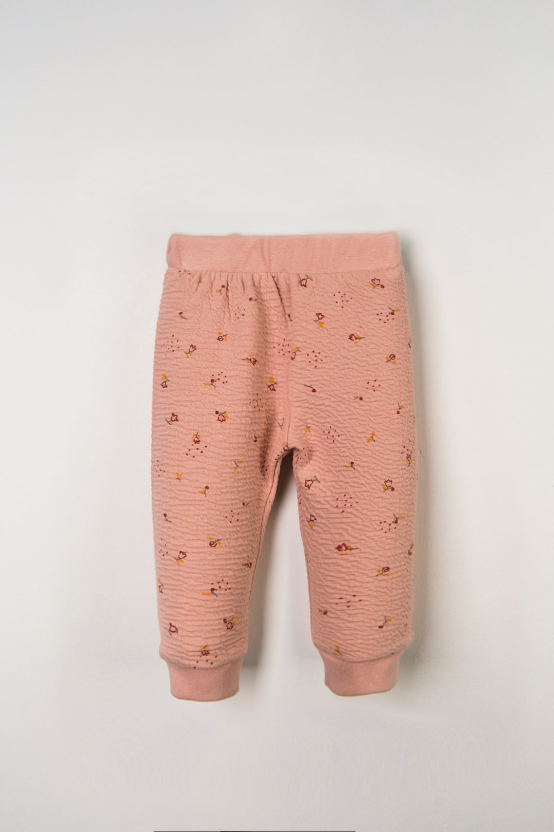 Çiçek Desenli Kabartmalı Pamuklu Pantolon Yumuşak Dokulu Rahat Kesim Esnek Belli ve Bilekli Günlük Kullanıma Uygun Kız Bebek Alt