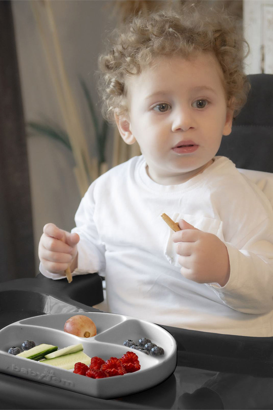 Babyjem 6 Ay ve Üzeri Bebek İçin Vakum Tabanlı Silikon 3 Bölmeli Kaymaz Taban Tabak