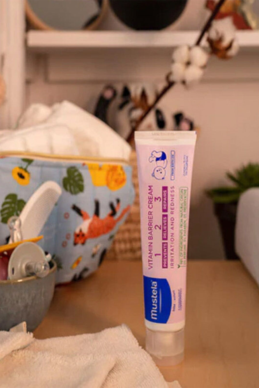 Mustela Vitamin Bariyer 100 ml 3 Aşamalı Koruma Sistemi Önleyici Pişik Krem