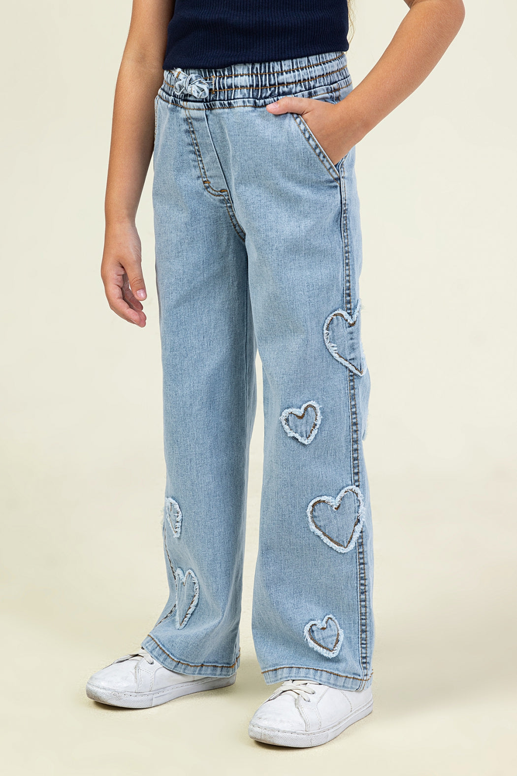 Kız Çocuk Kalp Detaylı Geniş Paça Jean Pantolon