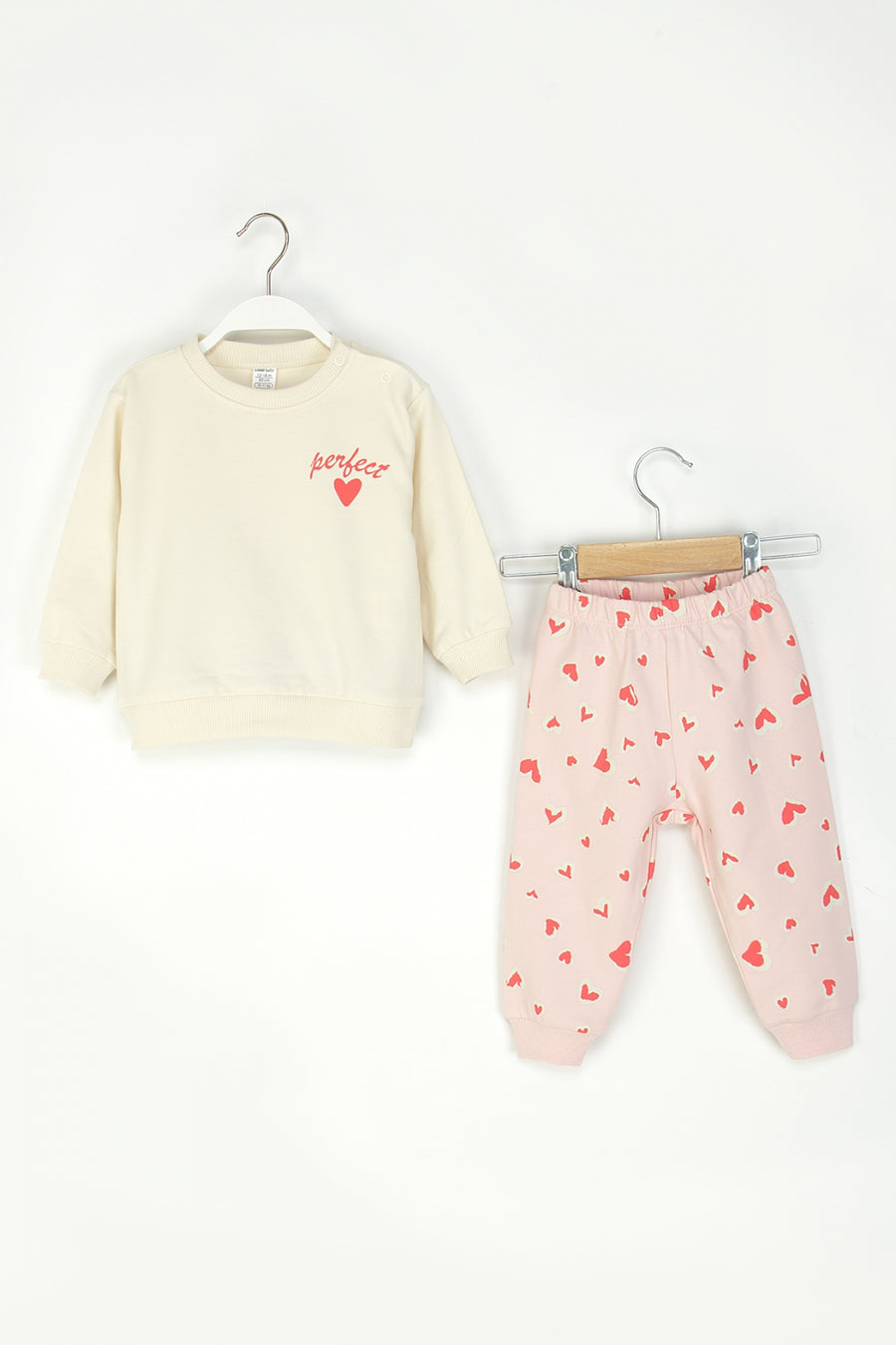 Kız Bebek Kalpli Takım Uzun Kollu Sweatshirt ve Desenli Alt-Üst Takım