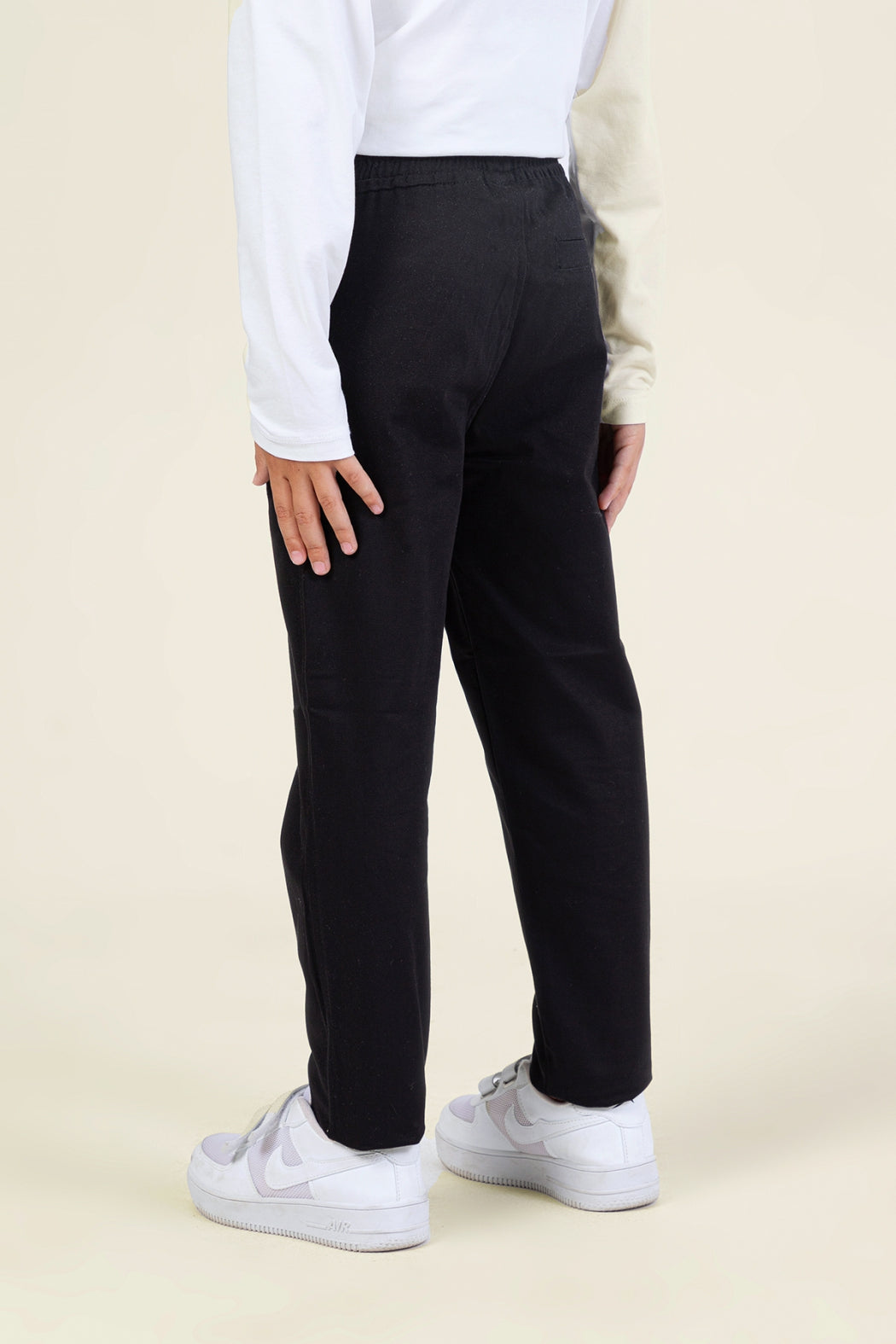 Beli Lastikli Erkek Çocuk Okul Pantolonu