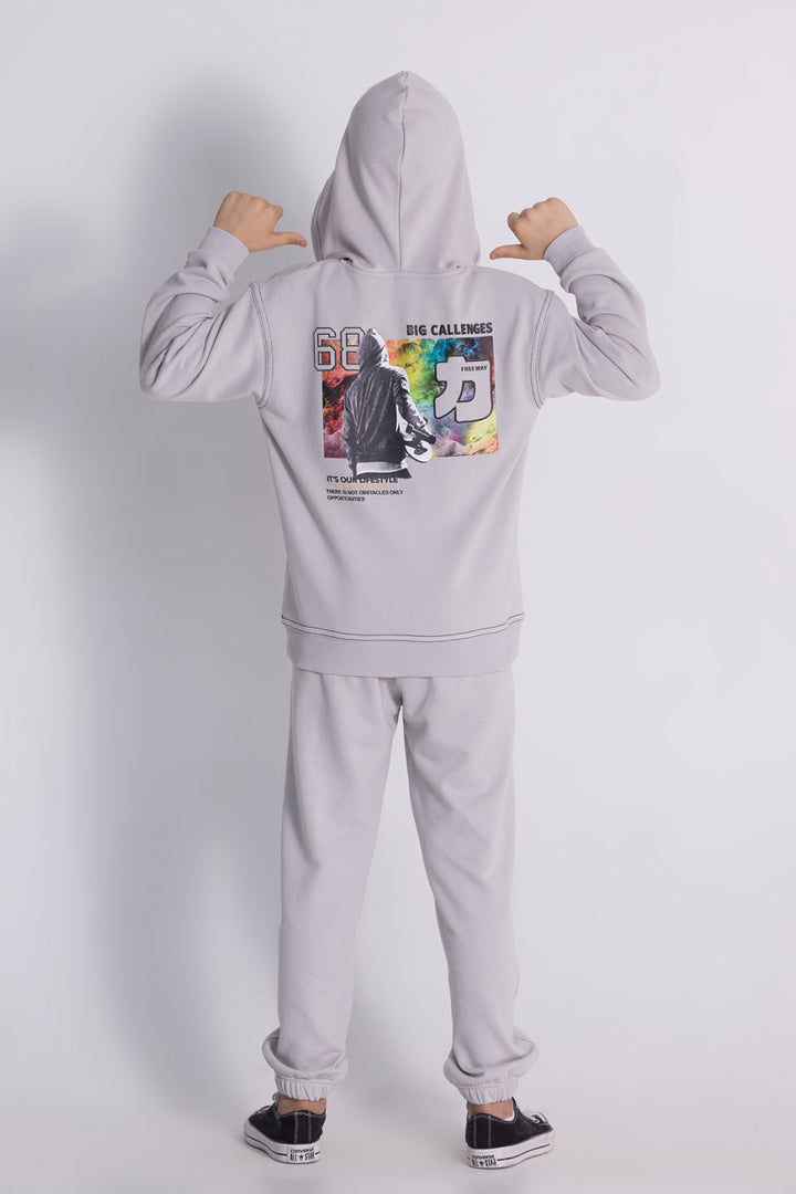 Erkek Çocuk Kapüşonlu Eşofman Takımı Ön ve Sırt Baskılı Cepli Rahat Kalıp